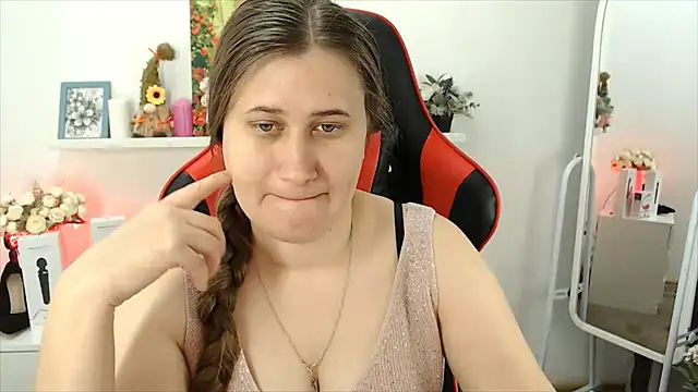 Lucky Lana online show from September 21, 2025, 2:39 am