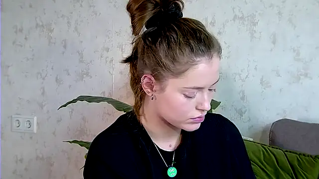 Snapshot of AshleyD_ chatting on September 30, 2025, 3:12 am AshleyD online show from September 30, 2025, 3:12 am