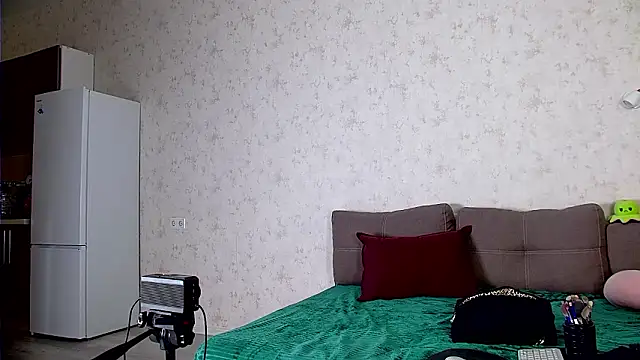 AshleyD  online show from February 3, 2026, 1:49 am