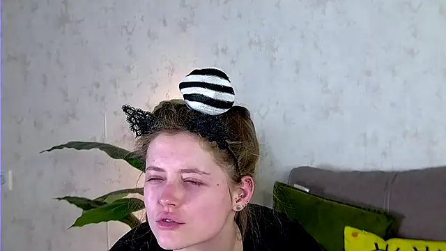 Snapshot of AshleyD_ chatting on October 18, 2025, 3:19 am AshleyD online show from October 18, 2025, 3:19 am