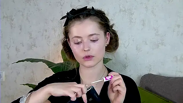 Snapshot of AshleyD_ chatting on November 25, 2025, 10:37 am AshleyD online show from November 25, 2025, 10:37 am