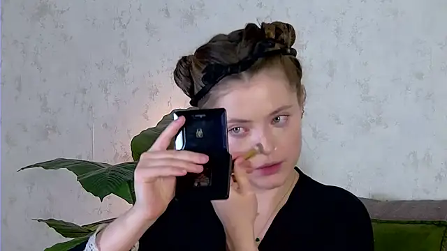 Snapshot of AshleyD_ chatting on December 4, 2025, 2:21 am AshleyD online show from December 4, 2025, 2:21 am