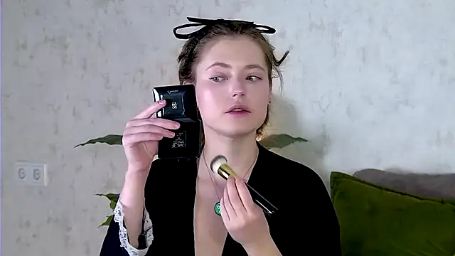 Snapshot of AshleyD_ chatting on November 15, 2025, 12:42 pm AshleyD online show from November 15, 2025, 12:42 pm