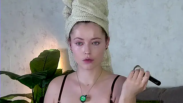 Snapshot of AshleyD_ chatting on November 9, 2025, 2:26 am AshleyD online show from November 9, 2025, 2:26 am