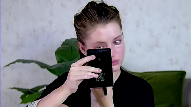 Snapshot of AshleyD_ chatting on October 3, 2025, 2:59 am AshleyD online show from October 3, 2025, 2:59 am