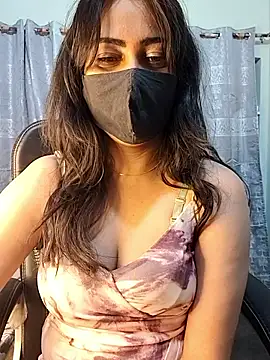 dimple1312 online show from April 26, 2026, 5:43 pm