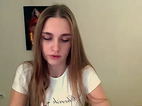 Snapshot of Doll_Angelina chatting on November 20, 2025, 6:58 am Doll Angelina online show from November 20, 2025, 6:58 am