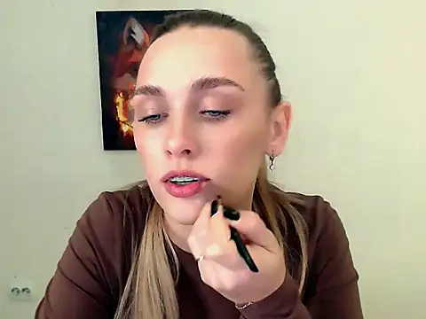 Snapshot of Doll_Angelina chatting on October 4, 2025, 5:53 am Doll Angelina online show from October 4, 2025, 5:53 am