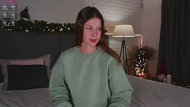 Liana   Li online show from December 14, 2025, 7:14 am