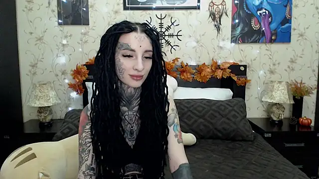 Snapshot of Velvetbat chatting on November 5, 2025, 7:11 am Velvetbat online show from November 5, 2025, 7:11 am