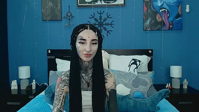 Velvetbat online show from April 12, 2026, 7:11 am