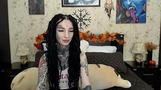 Snapshot of Velvetbat chatting on November 9, 2025, 6:39 am Velvetbat online show from November 9, 2025, 6:39 am