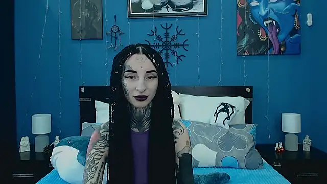 Velvetbat online show from April 14, 2026, 7:02 am