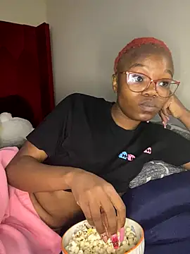 Snapshot of YummyMelanin117 chatting on September 25, 2025, 6:14 pm YummyMelanin117 online show from September 25, 2025, 6:14 pm