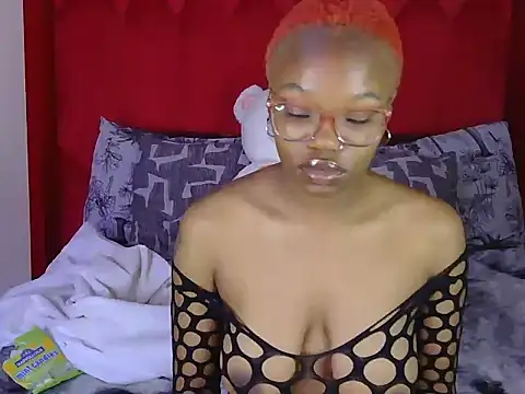 Snapshot of YummyMelanin117 chatting on September 18, 2025, 6:05 am YummyMelanin117 online show from September 18, 2025, 6:05 am