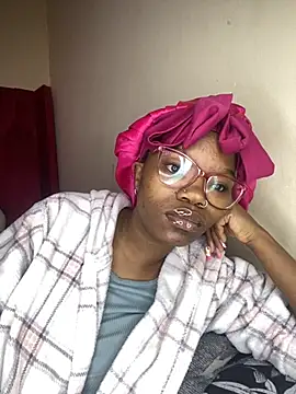 Snapshot of YummyMelanin117 chatting on November 30, 2025, 5:08 am YummyMelanin117 online show from November 30, 2025, 5:08 am