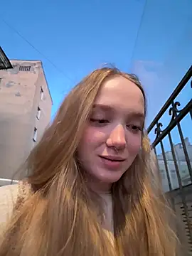 Snapshot of bambi_lu chatting on June 10, 2026, 8:21 pm bambi lu online show from June 10, 2026, 8:21 pm