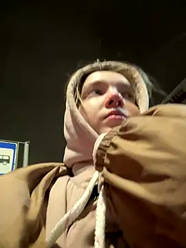 Snapshot of bambi_lu chatting on November 20, 2025, 5:02 pm bambi lu online show from November 20, 2025, 5:02 pm