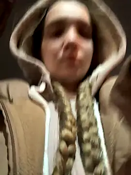 Snapshot of bambi_lu chatting on December 3, 2025, 4:28 pm bambi lu online show from December 3, 2025, 4:28 pm