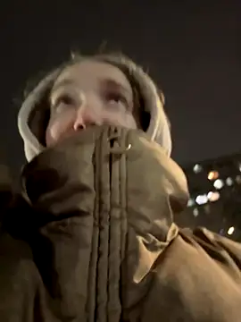 Snapshot of bambi_lu chatting on December 4, 2025, 7:46 pm bambi lu online show from December 4, 2025, 7:46 pm