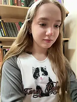 Snapshot of bambi_lu chatting on March 23, 2026, 7:47 pm bambi lu online show from March 23, 2026, 7:47 pm