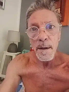 Snapshot of Deddyitalia3 chatting on June 29, 2026, 8:19 pm Deddyitalia3 online show from June 29, 2026, 8:19 pm