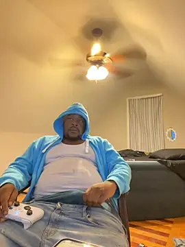 Snapshot of bigdick650 chatting on July 11, 2026, 4:13 am bigdick650 online show from July 11, 2026, 4:13 am