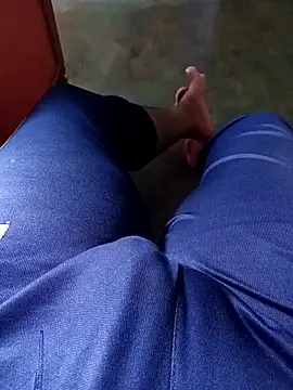 A-1PLAYBOY0 online show from September 9, 2025, 2:54 am