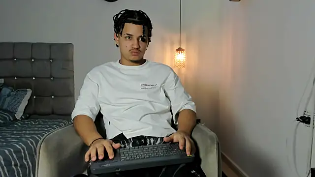 samxx muscle online show from January 10, 2026, 1:17 pm