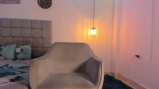 Snapshot of samxx_muscle chatting on November 29, 2025, 1:11 pm samxx muscle online show from November 29, 2025, 1:11 pm