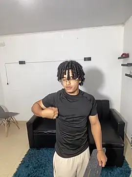 Snapshot of samxx_muscle chatting on May 1, 2026, 2:33 pm samxx muscle online show from May 1, 2026, 2:33 pm