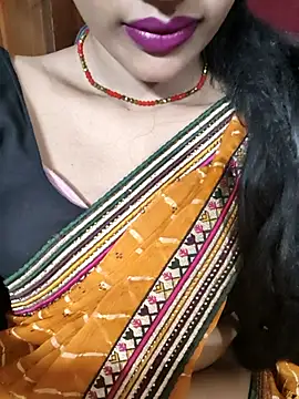 Snapshot of Eshwari_Chopra chatting on September 20, 2025, 4:45 pm Eshwari Chopra online show from September 20, 2025, 4:45 pm