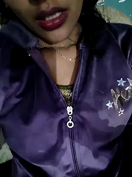 Snapshot of Eshwari_Chopra chatting on December 14, 2025, 3:35 am Eshwari Chopra online show from December 14, 2025, 3:35 am