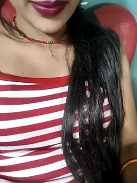 Snapshot of Eshwari_Chopra chatting on May 1, 2026, 4:56 pm Eshwari Chopra online show from May 1, 2026, 4:56 pm