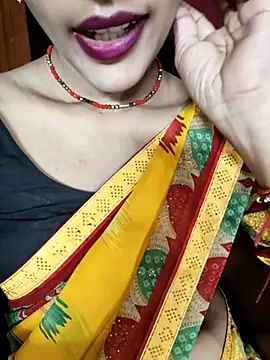 Snapshot of Eshwari_Chopra chatting on October 6, 2025, 3:51 am Eshwari Chopra online show from October 6, 2025, 3:51 am