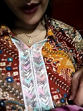 Snapshot of Eshwari_Chopra chatting on November 25, 2025, 5:02 pm Eshwari Chopra online show from November 25, 2025, 5:02 pm