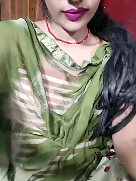 Snapshot of Eshwari_Chopra chatting on September 15, 2025, 2:56 am Eshwari Chopra online show from September 15, 2025, 2:56 am