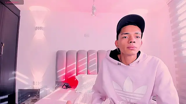 candyandmarilyn online show from November 1, 2025, 8:57 pm