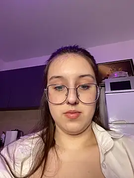 Vviikkssiikk online show from October 16, 2025, 3:42 pm