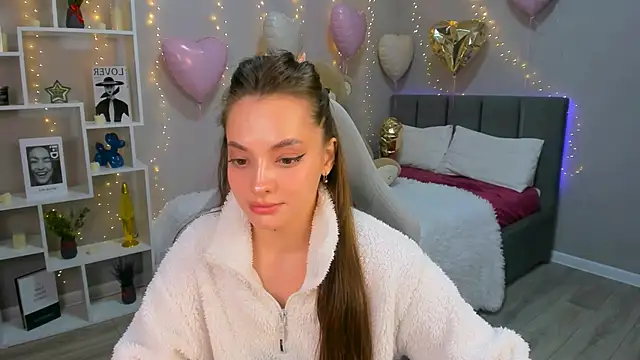 MelanieAlves online show from February 19, 2026, 6:27 pm