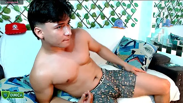 Snapshot of THE_LITTLE_LIAM chatting on March 19, 2026, 9:04 pm THE LITTLE LIAM online show from March 19, 2026, 9:04 pm