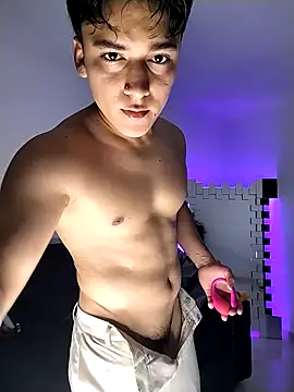 Snapshot of THE_LITTLE_LIAM chatting on October 8, 2025, 11:49 pm THE LITTLE LIAM online show from October 8, 2025, 11:49 pm