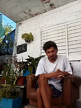 Snapshot of Tiococo420 chatting on September 25, 2025, 6:58 pm Tiococo420 online show from September 25, 2025, 6:58 pm