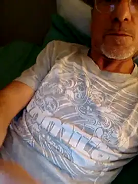 Snapshot of Deddyitalia3p chatting on November 14, 2025, 8:23 pm Deddyitalia3p online show from November 14, 2025, 8:23 pm