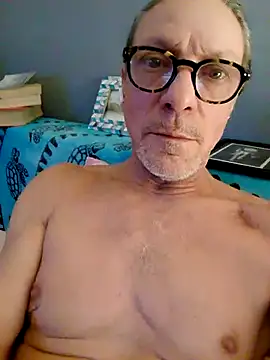 Snapshot of Deddyitalia3p chatting on December 19, 2025, 10:34 pm Deddyitalia3p online show from December 19, 2025, 10:34 pm