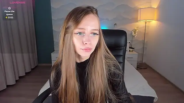 Snapshot of Amy_Waynee chatting on October 13, 2025, 10:10 pm Amy Waynee online show from October 13, 2025, 10:10 pm