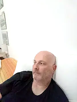Snapshot of Alexis_Bull chatting on April 24, 2026, 1:13 pm Alexis Bull online show from April 24, 2026, 1:13 pm
