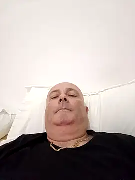 Snapshot of Alexis_Bull chatting on September 22, 2025, 11:05 am Alexis Bull online show from September 22, 2025, 11:05 am