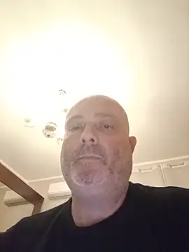 Snapshot of Alexis_Bull chatting on May 14, 2026, 6:16 pm Alexis Bull online show from May 14, 2026, 6:16 pm