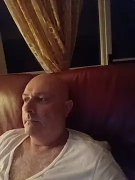 Snapshot of Alexis_Bull chatting on May 23, 2026, 11:26 pm Alexis Bull online show from May 23, 2026, 11:26 pm